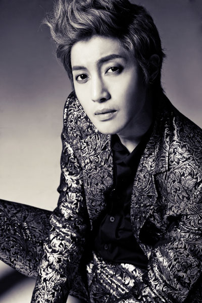 歌手キム・ヒョンジュン、日本オリコンチャートで２冠王…輸入アルバム部門１位