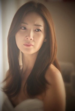 女優チェ・ジウがＡＬｉの新曲ビデオにノーギャラで出演