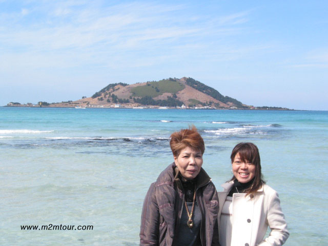 『済州島ツアー』ソウルから済州島まで大変お疲れ様でした。大都会の込みこみから済州島の綺麗な景色、忘れられないでしょうね。*!*
