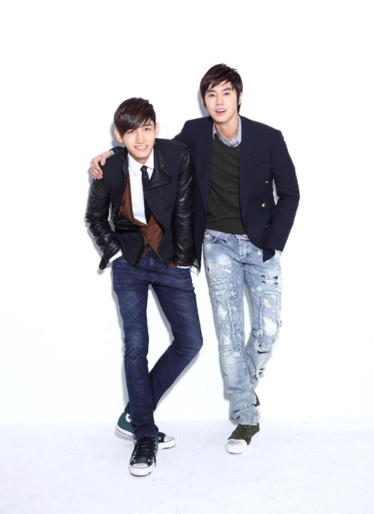 東方神起、オリコン月間シングルチャートで１位